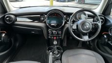 MINI Hatchback 1.5 Cooper Classic 5dr Petrol Hatchback